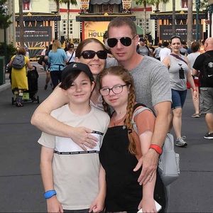 Meet your Posher, Cory